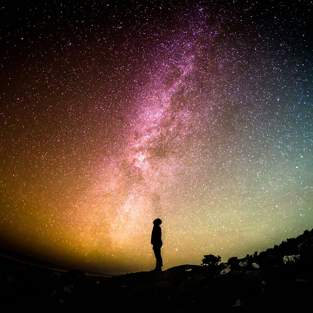 greg-rakozy-oMpAz-DN-9I-unsplash space